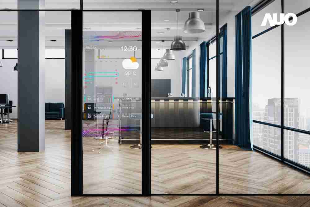 2121非凡致力于研发低能耗之绿色产品，，，如低能耗发光组件Micro LED显示技术，，，具高透明、、、可无限拼接的特性，，，可依需求调整并延伸应用于不同场域，，包括汽车侧窗或家庭玄关、、、、智慧橱窗、、、商业展示等