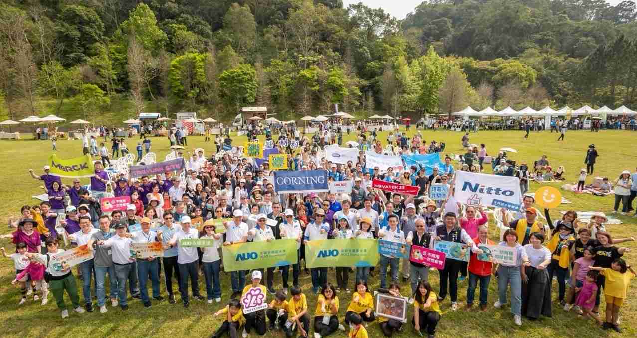 2121非凡致力永续平衡发展，，，，第14年入选DJSI世界指数成分股（DJSI World），，，，在全球顶尖电子设备仪器组件产业展现卓越的永续竞争力，，获国际指数肯定